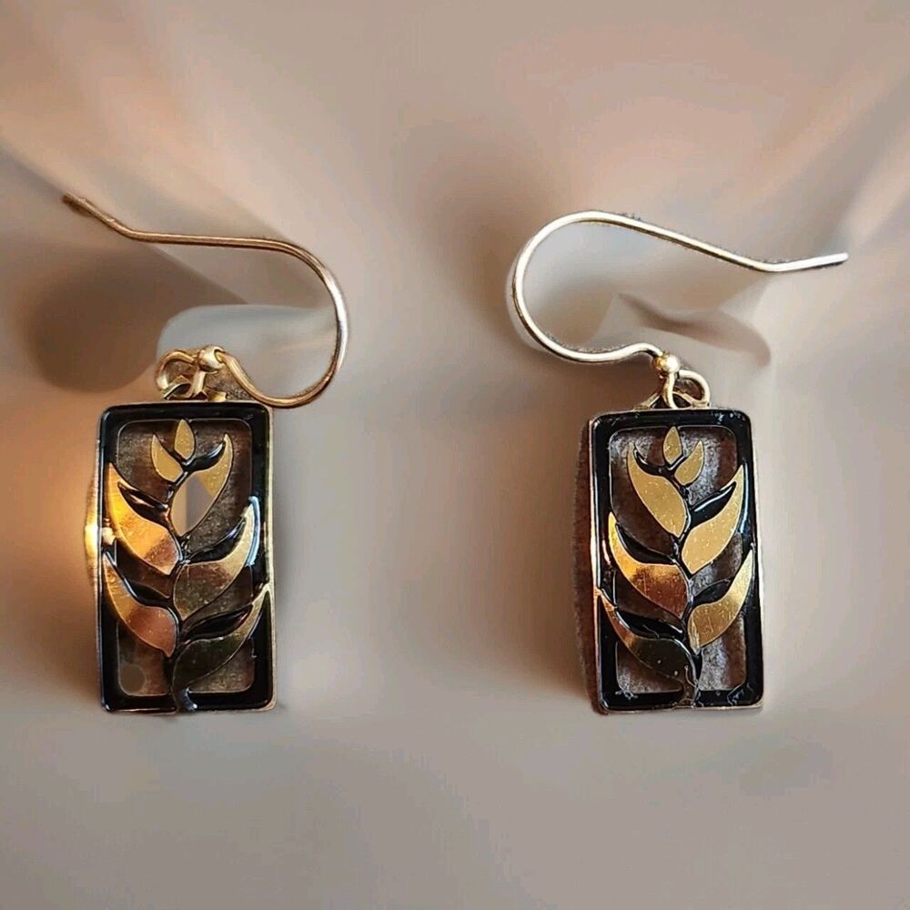 Leighton Lam Goldplated Earrings Hawaiian Nature Collection